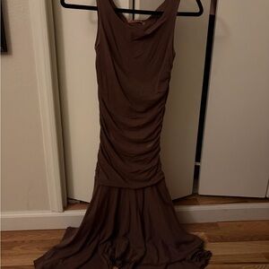 Elegant Brown Sleeveless Dress